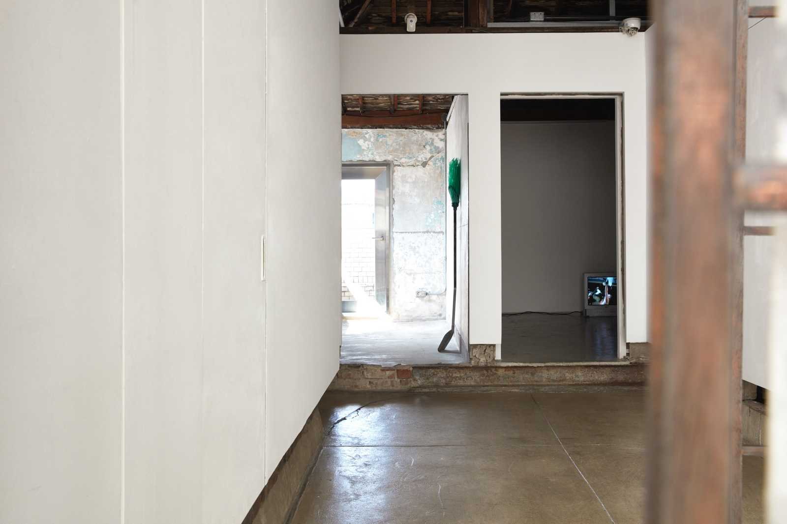 Four disobediences / 네 가지 무례함